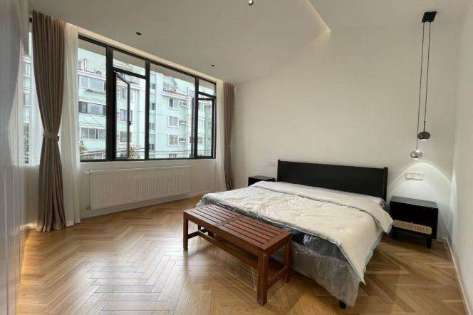 Modern 2brs/95sqm & heating/oven@W Nj Rd & Line 2/12/13