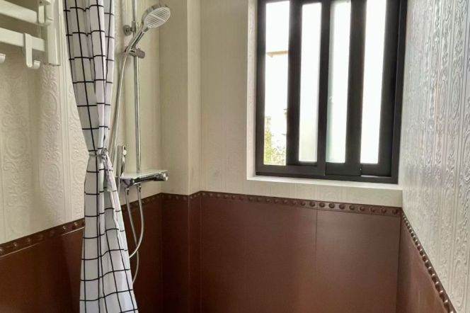 Fresh 2brs Anfu road Nr changshu Rd M1/7