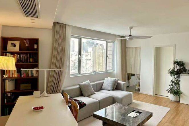 High rise 2brs with river view near West Nanjing Road