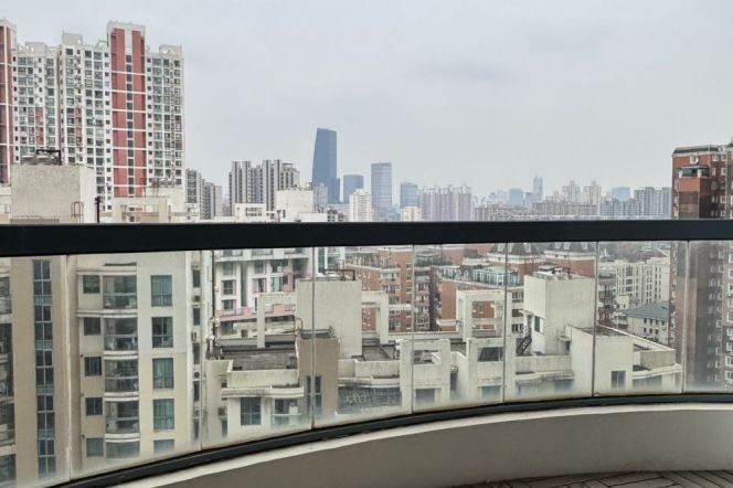 Scenic windows+open balcony | Modern 3Br+floor heating | Longde rd Mt L11/13