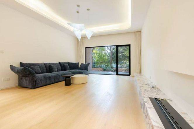 modern brand new 4brs  plus study floor heating nice garden beside Huang pu river IFC
