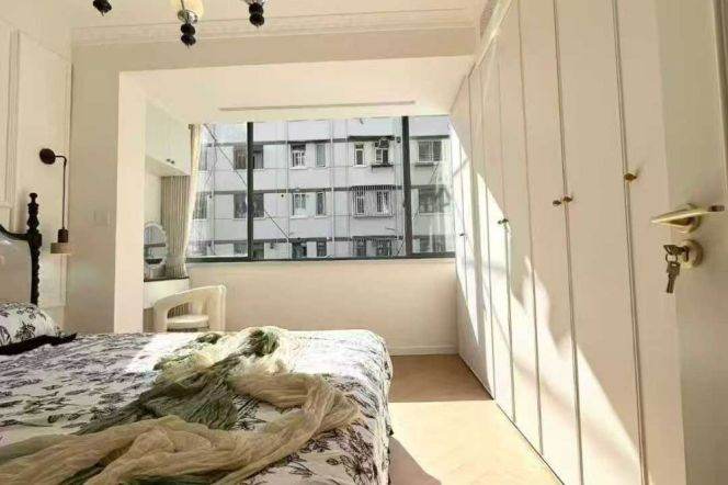 super bright -ample storage- newly apartment -line 7 langao road 