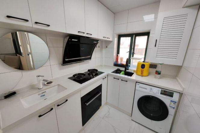 Full furnished 1br/1living & oven@Jiangsu Rd & Line 2/11/13