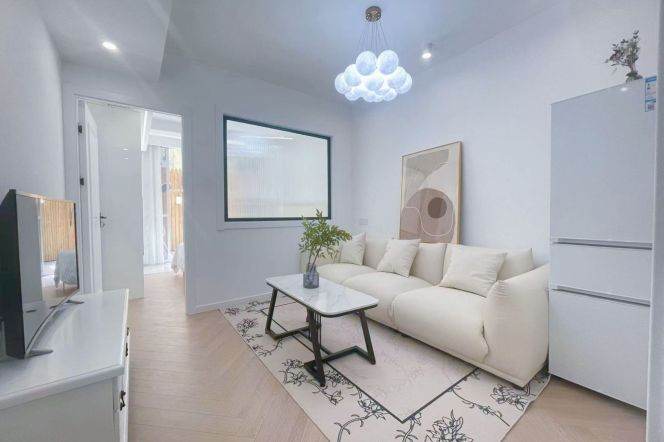 Cozy 1Brm With A Yard Near Line 2/3/4 Zhongshan Park