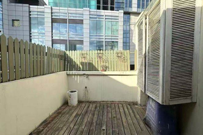 4Brs Lane House nearby IAPM