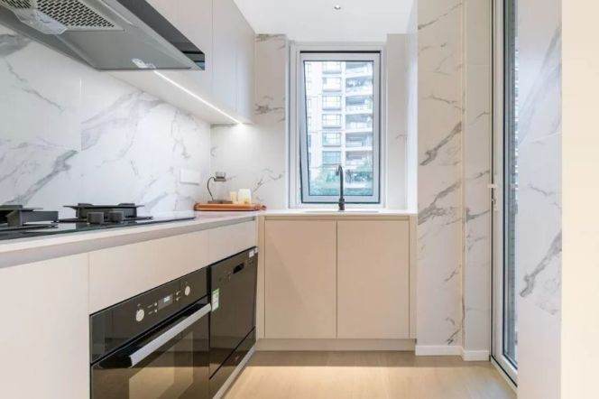 modern 3brs floor heating open balcony green view in Yanlord Huang pu river line 2,9,14