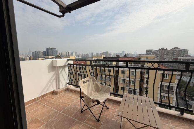 Top duplex/big terrace/4Brs/260sqm/newly/Hongqiao/line10Longxi Rd station