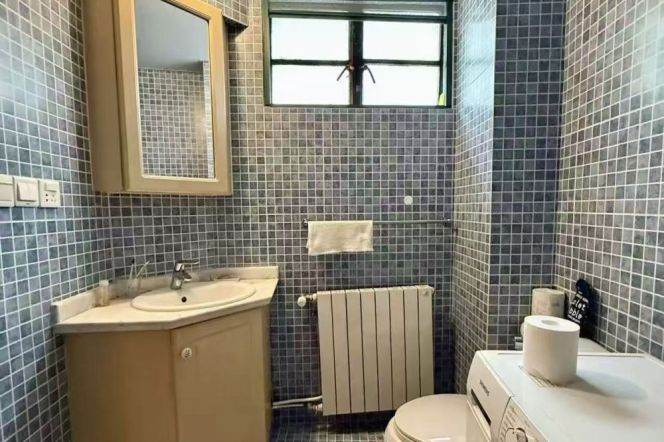 tasty shanghai style apartment- historic value- real wood furnitures-IAPM-Xuhui