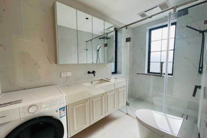 2B2B，Terrace，Near west Nanjing station,Line 2