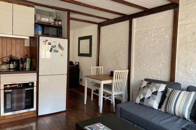 Modern 2brs/80sqm & oven/balcony@Changshu Rd & Line1/7 