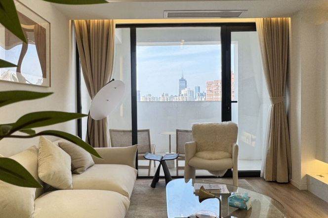 Modern 2Br-2bathr +2 balconies 120Sqm Loft Style | Zhongshan Park L2/3/4 | 19F elevator