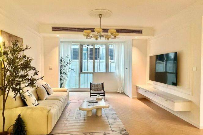 Morden 2brs with floor heating in Xin hua road 