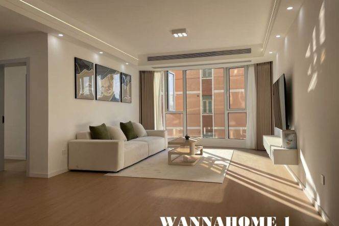 Fabulous&Spacious&Really Bright 3Bdrs 2Baths Apt+L2/3/4 Zhongshan Park+Top Compound