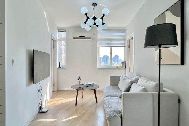 Elevator 2Brs/1Lr/1Bt apt nr West nanjing rd,M2/12/13