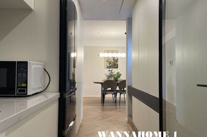 Large Balcony+Modern&Spacious 2Bdrs 1Bath+Zhongshan Park+Awesome View+Top Compound