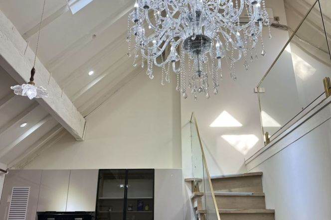 Newly Renovated 2BR 2BA Old House w/Terrace nr IAPM