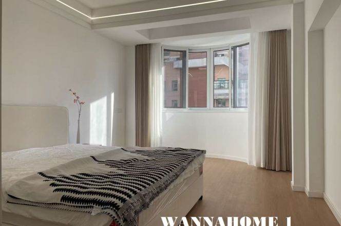 Fabulous&Spacious&Really Bright 3Bdrs 2Baths Apt+L2/3/4 Zhongshan Park+Top Compound