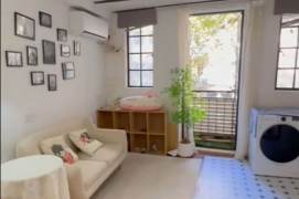 Cozy spacious 1 br 1lr with outdoor balcony / near Shanghai Library 