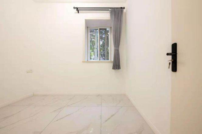 Yongkang rd Big open space Office@iapm&L1/10/12 