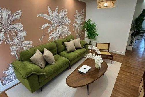 1 BDR | Jing'an | Line 2/12/13 West Nanjing Rd