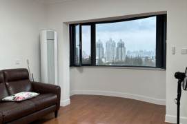 Changle Rd.2BR,1bt,90sqm,with parking ,elevator,heating 