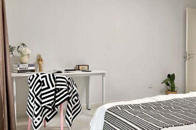 Master bedroom near jingan temple,with private bathroom,close to SJTU/ECNU