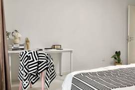 Master bedroom near jingan temple,with private bathroom,close to SJTU/ECNU