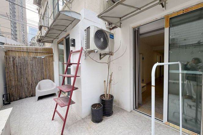 Valuable 2BR NR Jiangsu Rd with Garden,Floorheating,Oven 11.5K 