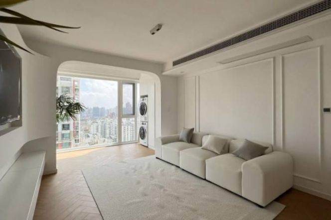 3 br stylish Apt&big Windows&floor heating/by Suzhou Creek 18K