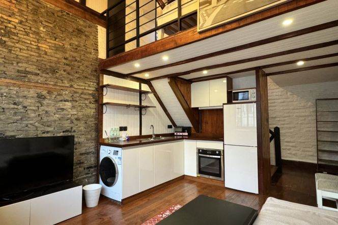 Nice 2br + terrace | IAPM Shanxi(S) &Changshu rd Mt | Anfu rd | 7.5K only