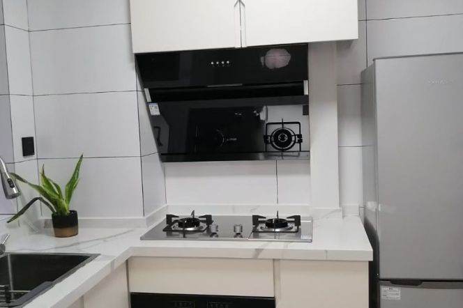 jiaotong uni elevator 1BR/living room@L10/11 