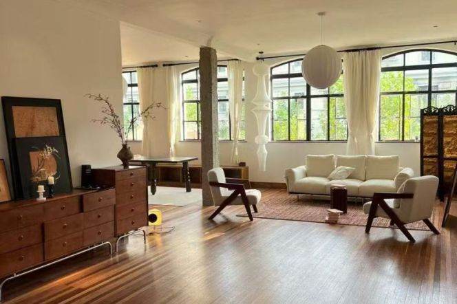 Xintiandi elegant 1BR 2BATH apartment