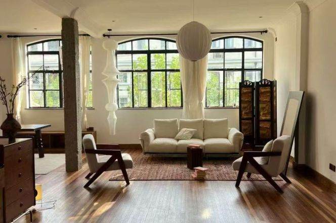 Xintiandi elegant 1BR 2BATH apartment