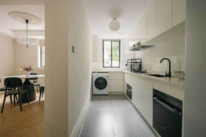 Yuqing rd/Kangping rd; Wall heating 2brs/2lr/1bt wt yard; L10/11