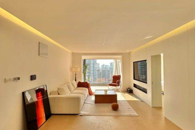 SuZhou Creek view 3BR 2BTH w/ Floor Heating nr ZhongTan Road M3/4