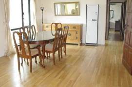 Valuable Jiangsu/Huashan Rd 3BR+2BA with Balcony,Oven 15.5K 