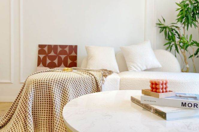 Cozy , all Bright, 1br 2lr @L2/11  Jiangsu Rd ,Nr L2/7/14 Jing'an temple