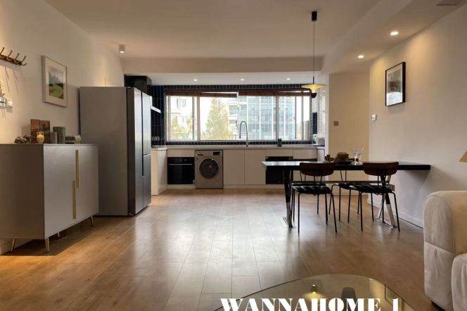 Bright&Spacious&Modern 3+1Bdrs 2Baths Apt+L7 Changping Rd+Open Balcony+Nice Compound