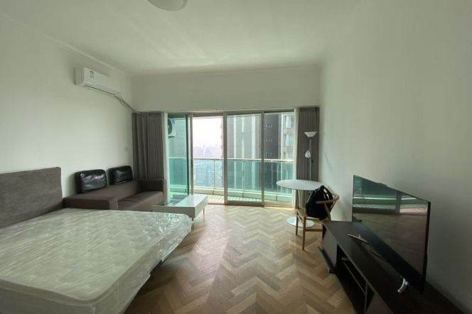 Jing'an temple elevator 1BR with balcony