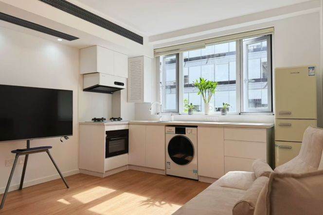 Elevator Apt in West Nanjing Road