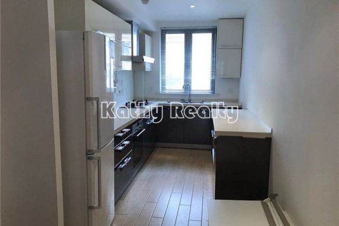 Spacious 2BR 2BT+Garden Jiangsu Rd station 13.5k