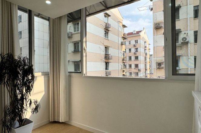 Spacious 1Br + Floor heating | Zhongshan Park Metro L2/3/4 | Good sunshine 7.8K