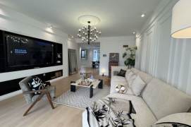 brand new 3brs floor heating modern furniture near Century park close Green city