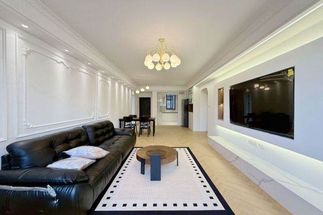 Valuable/Spacious 4BR+2BA NR Jiangsu Rd with Cental AC,Oven 20.5K 