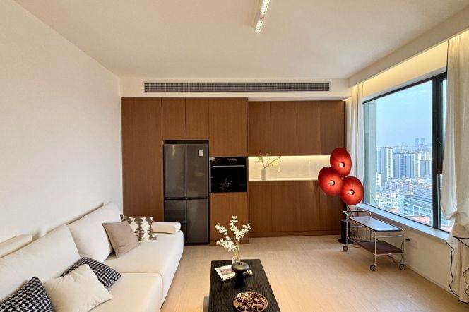 2Bdrs 1Bath/Fabulous&Spacious&Bright /L8 North Xizang Rd/nice ccompound&view