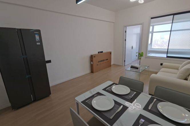 zhongshan park station one bedroom