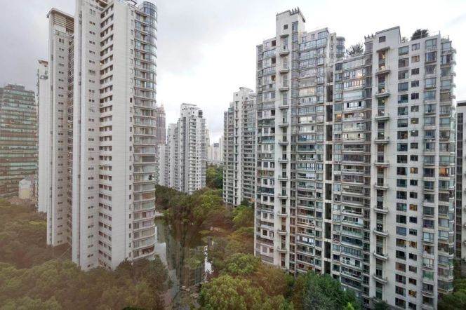 2BR 1BTH w/ Wall Heating nr West NanJing RD M2/12/13