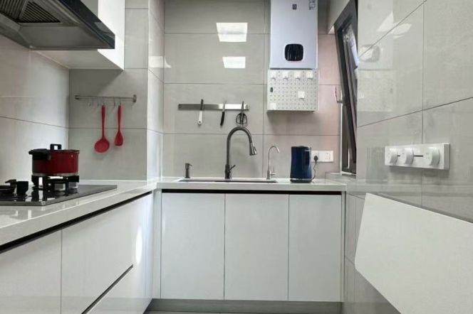 Morden 2brs with balcony  near famous An fu road