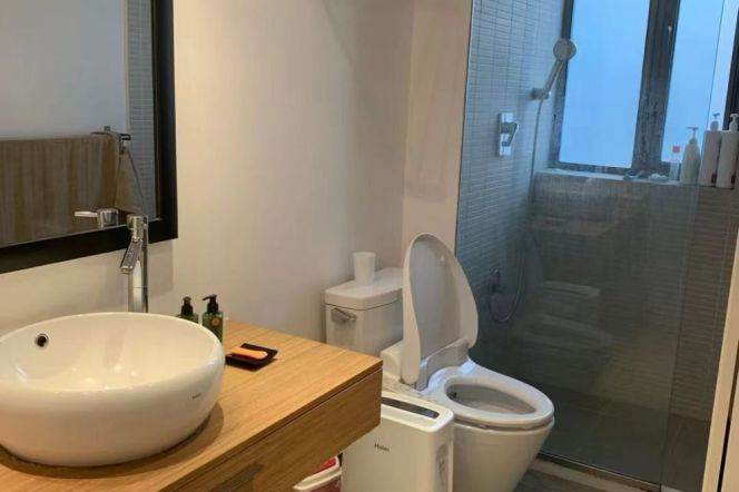 2br-2bath with Balcony and Garden near Line 2/11 Jiangsu Road St.