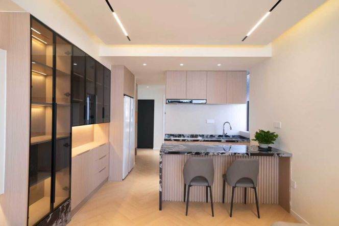 South Shanxi Rd Station Bright 1Br Line1/10/12